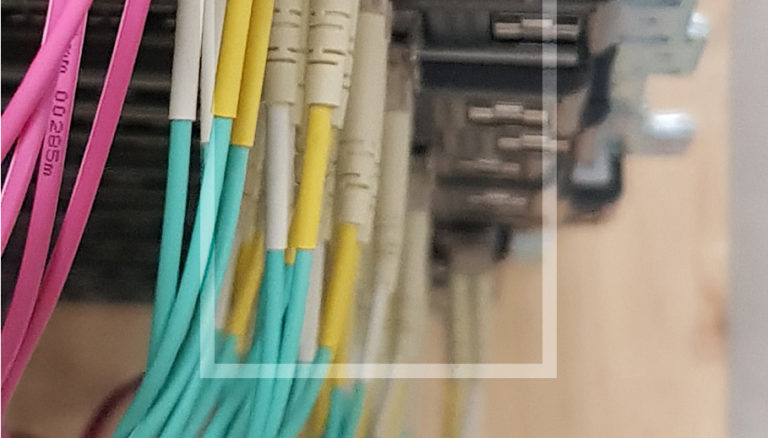 Câbles informatiques de couleur